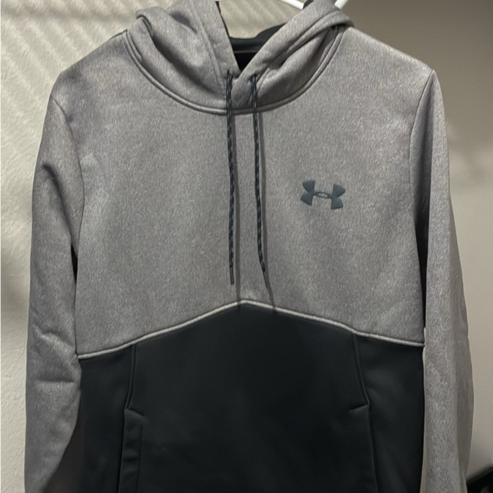 Under Armour Men's Small Hoodie